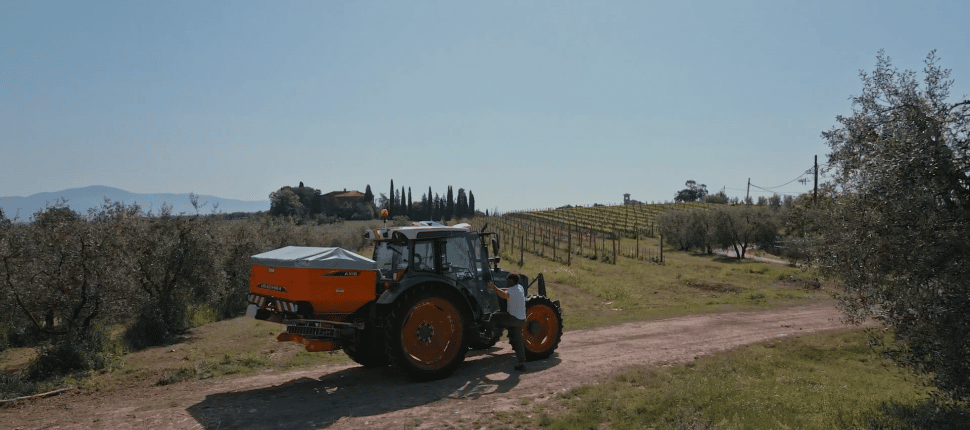Concimazione all’avanguardia: grazie all’AXIS e al KUHN Connect